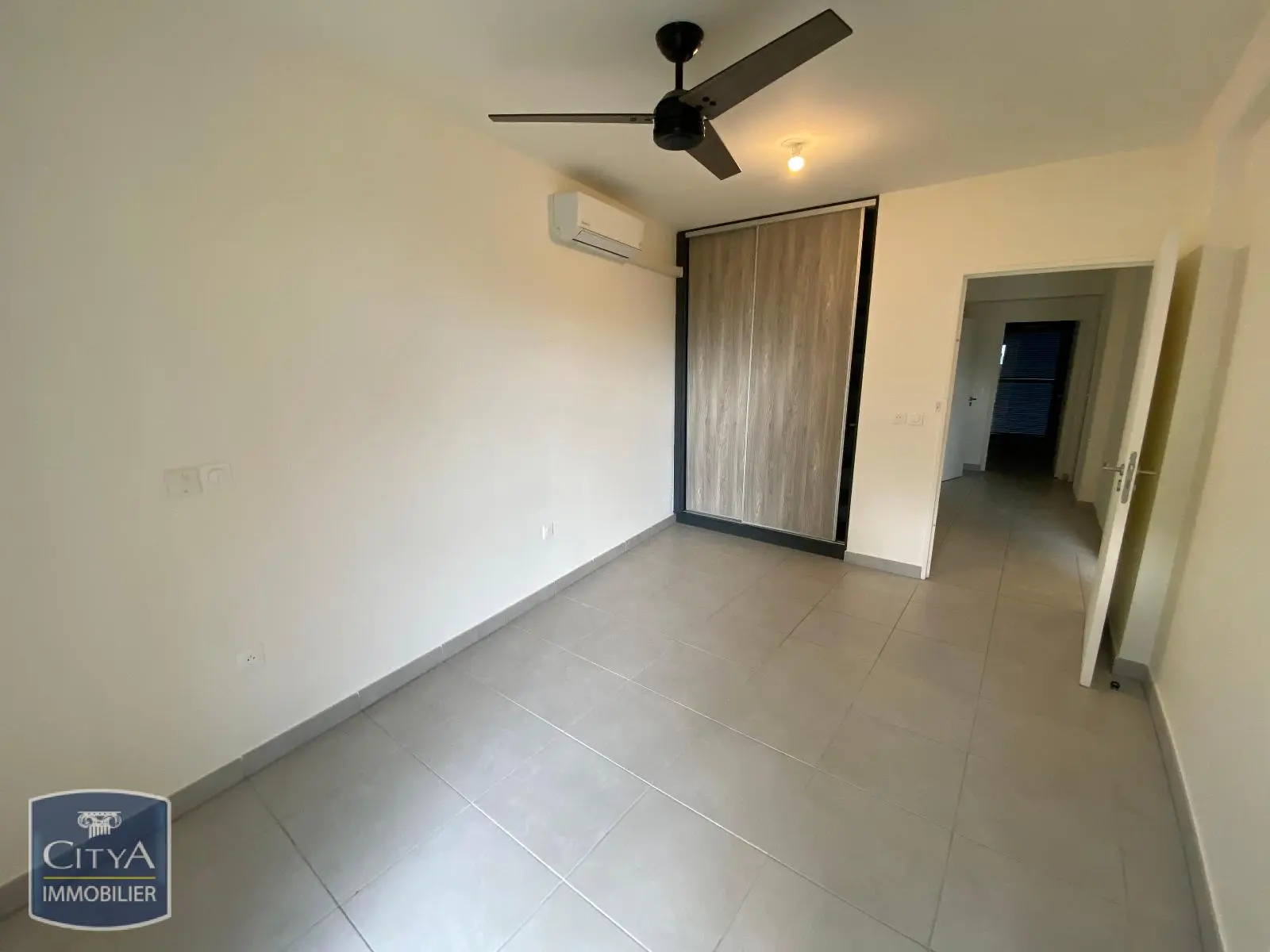 Photo 3 appartement Saint-Denis