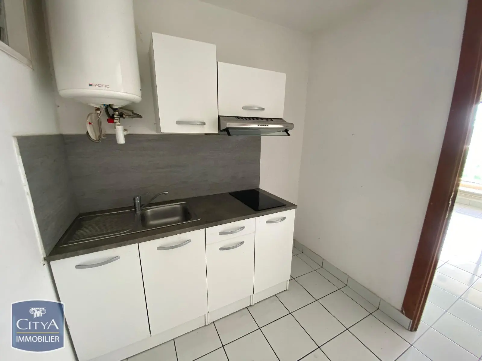 Photo 1 Appartement 1 pièce 29.05m²