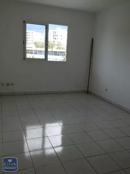 Photo 1 Appartement 1 pièce 20m²