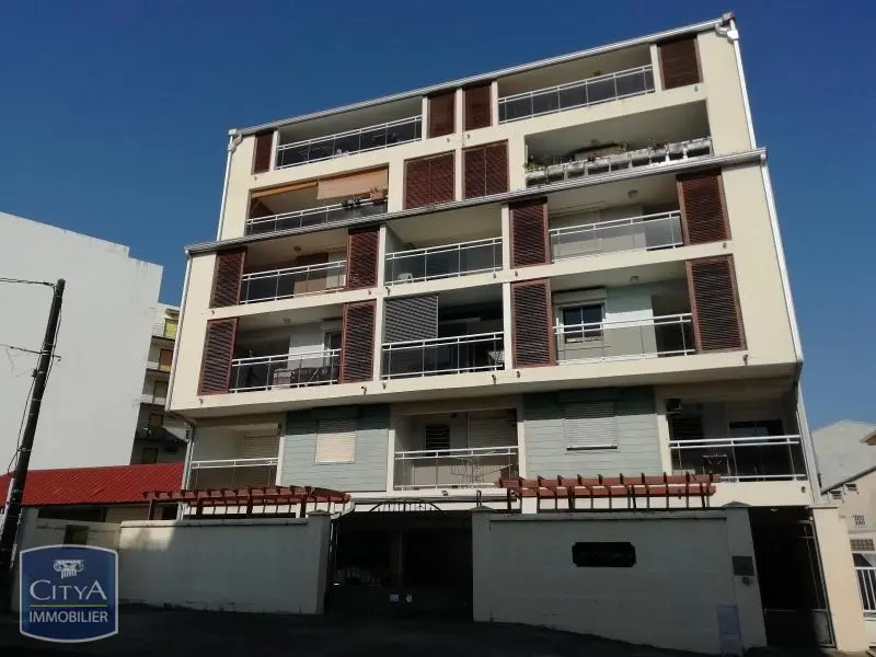 Photo 1 Appartement 1 pièce 24m²