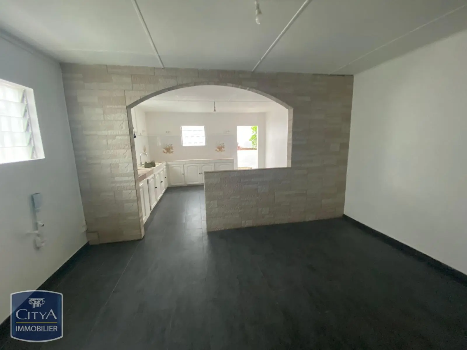 Photo 1 Maison 4 pièces 110m²