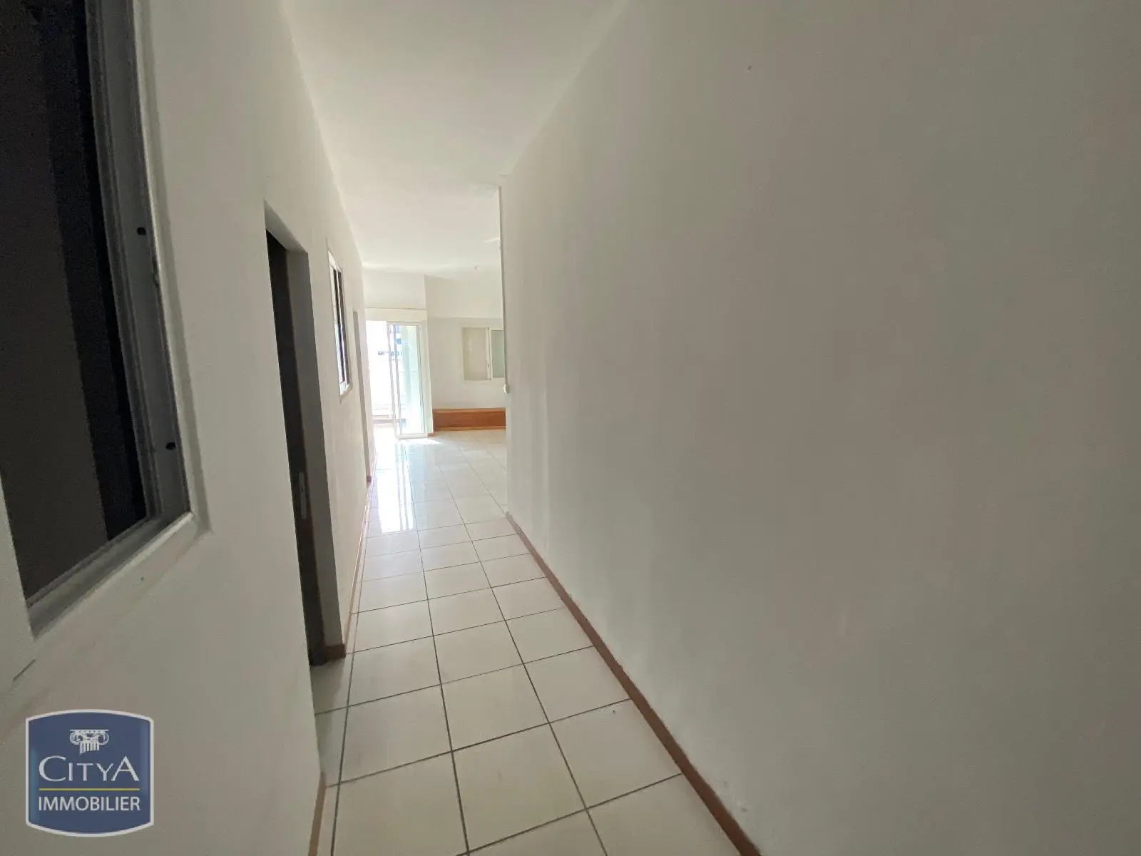 Photo 5 Local Commercial