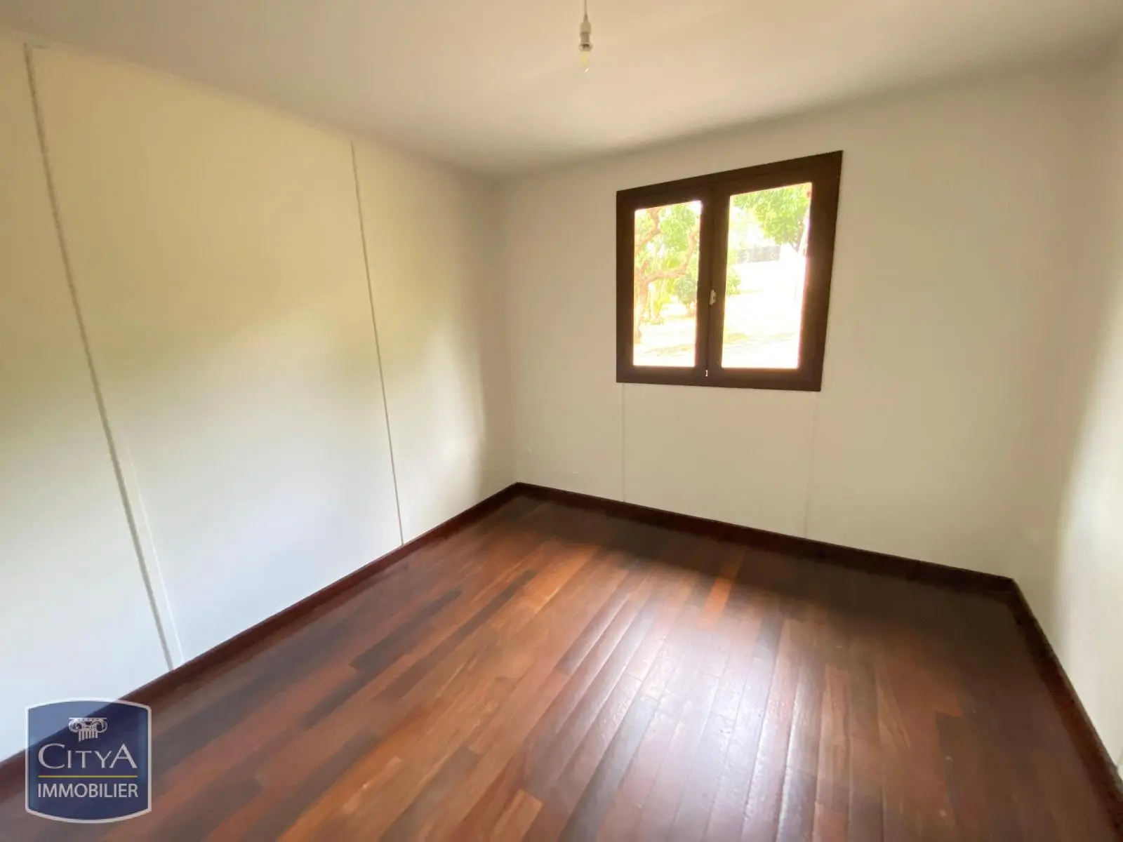 Photo 3 Maison 5 pièces 145m²
