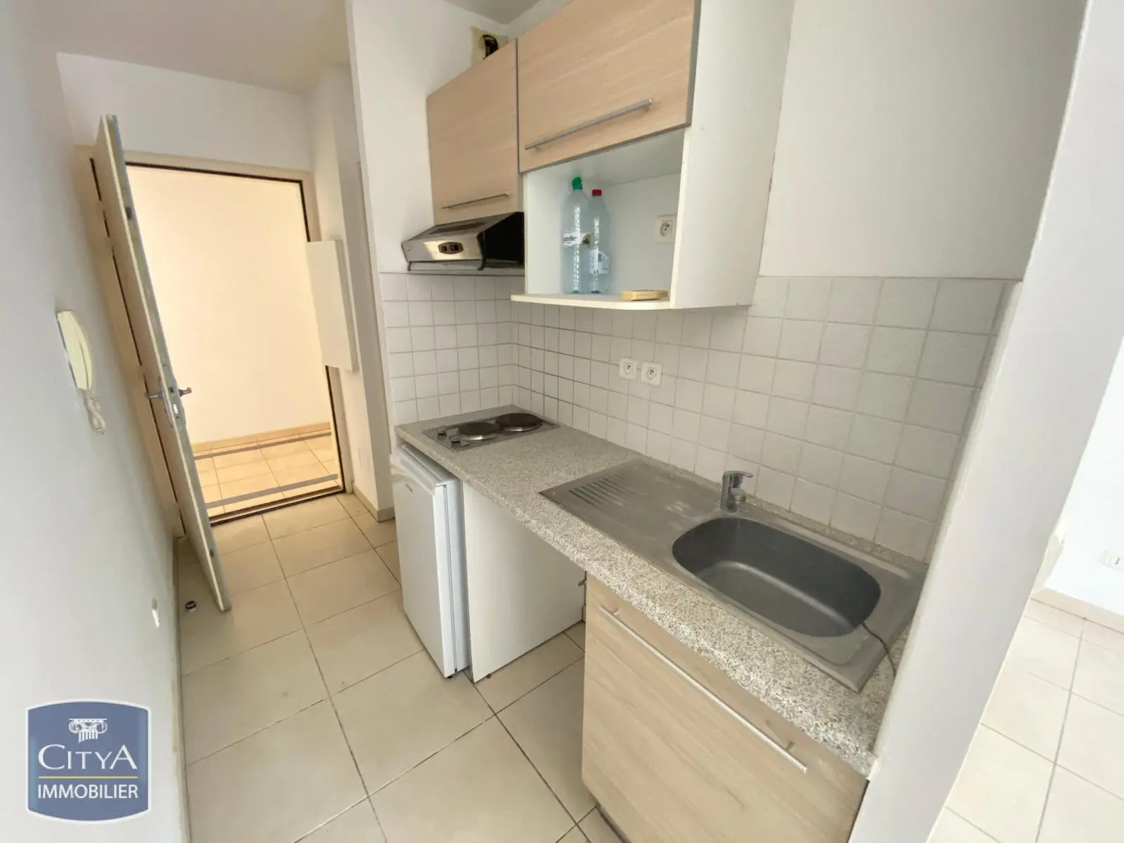 Photo 2 Appartement 1 pièce 24.02m²