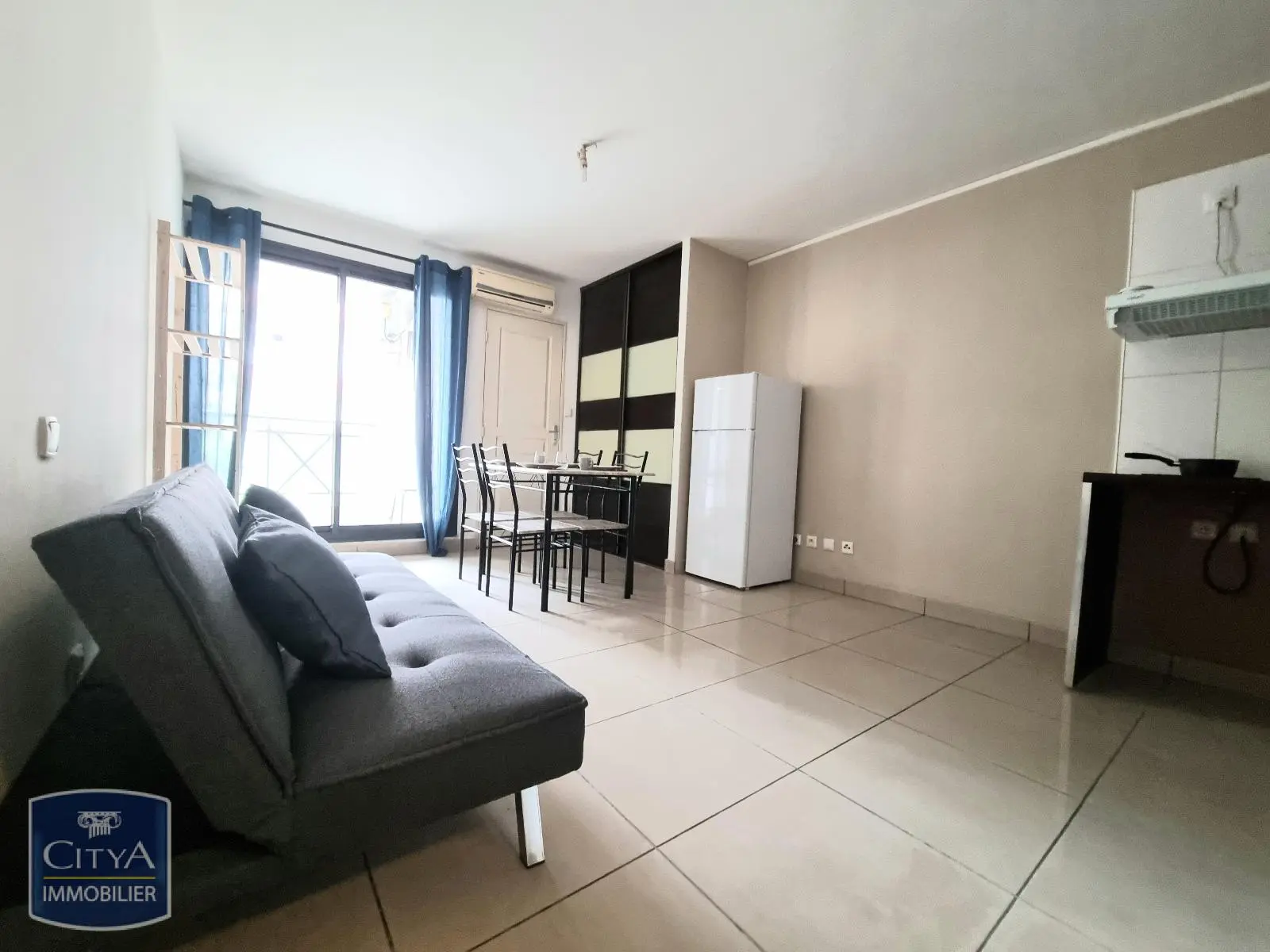 Photo 2 Appartement 1 pièce 20.29m²