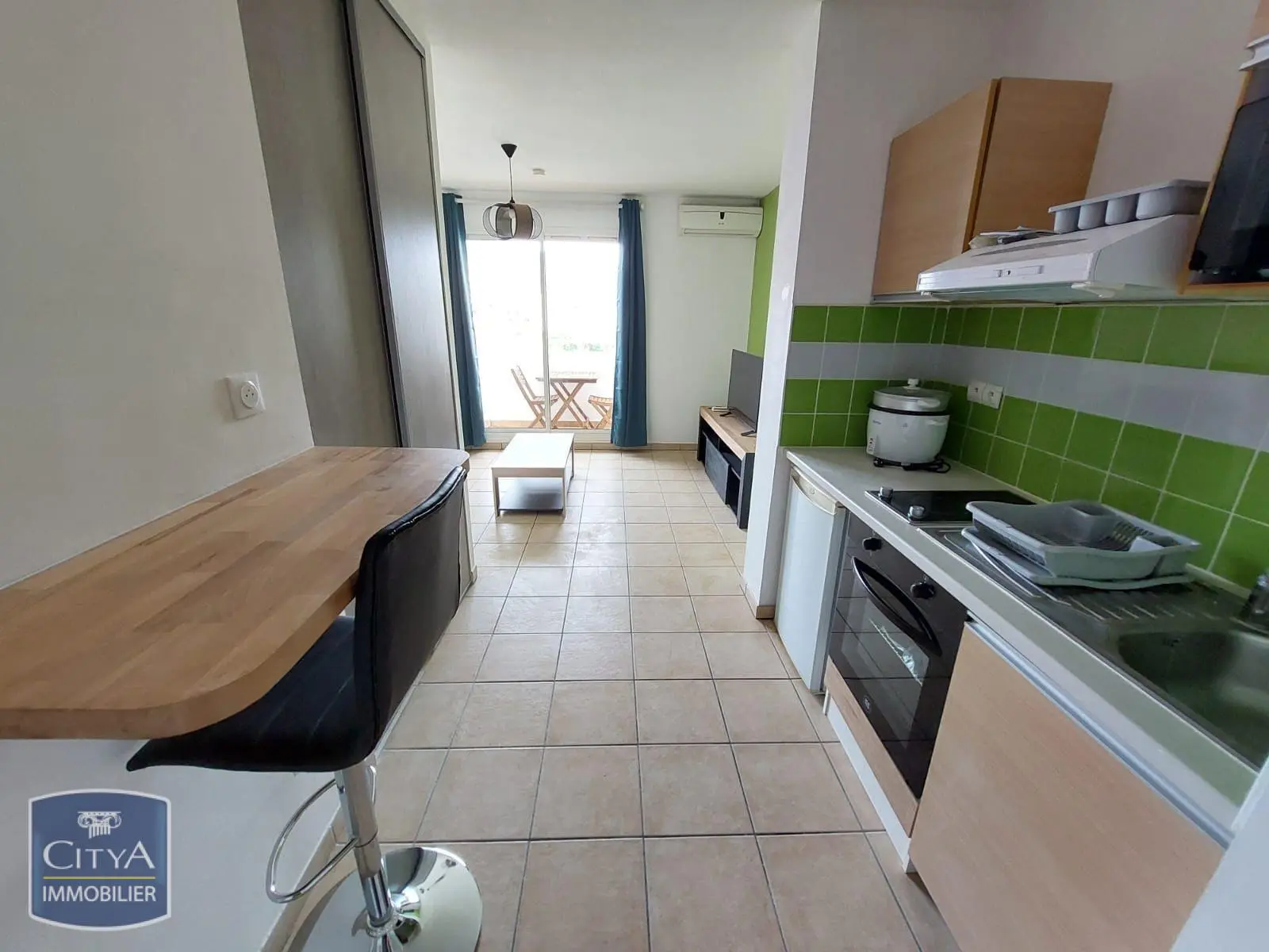 Photo 1 Appartement 1 pièce 24.09m²
