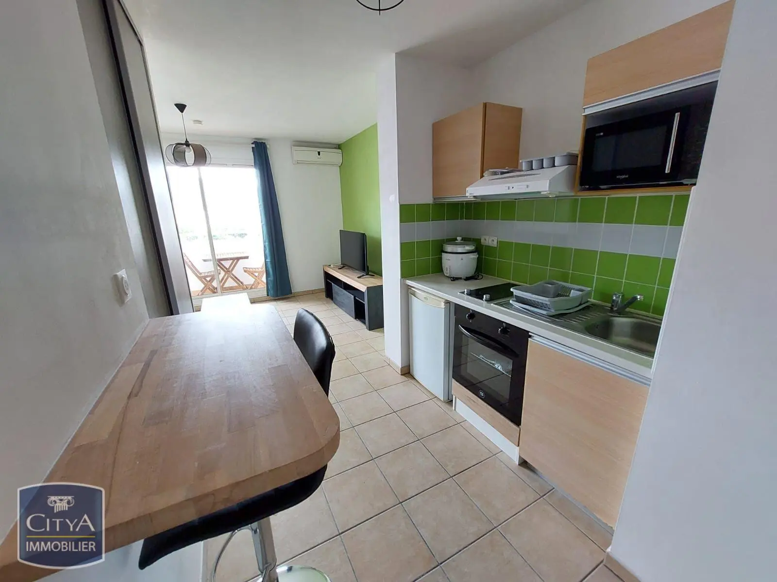 Photo 2 Appartement 1 pièce 24.09m²