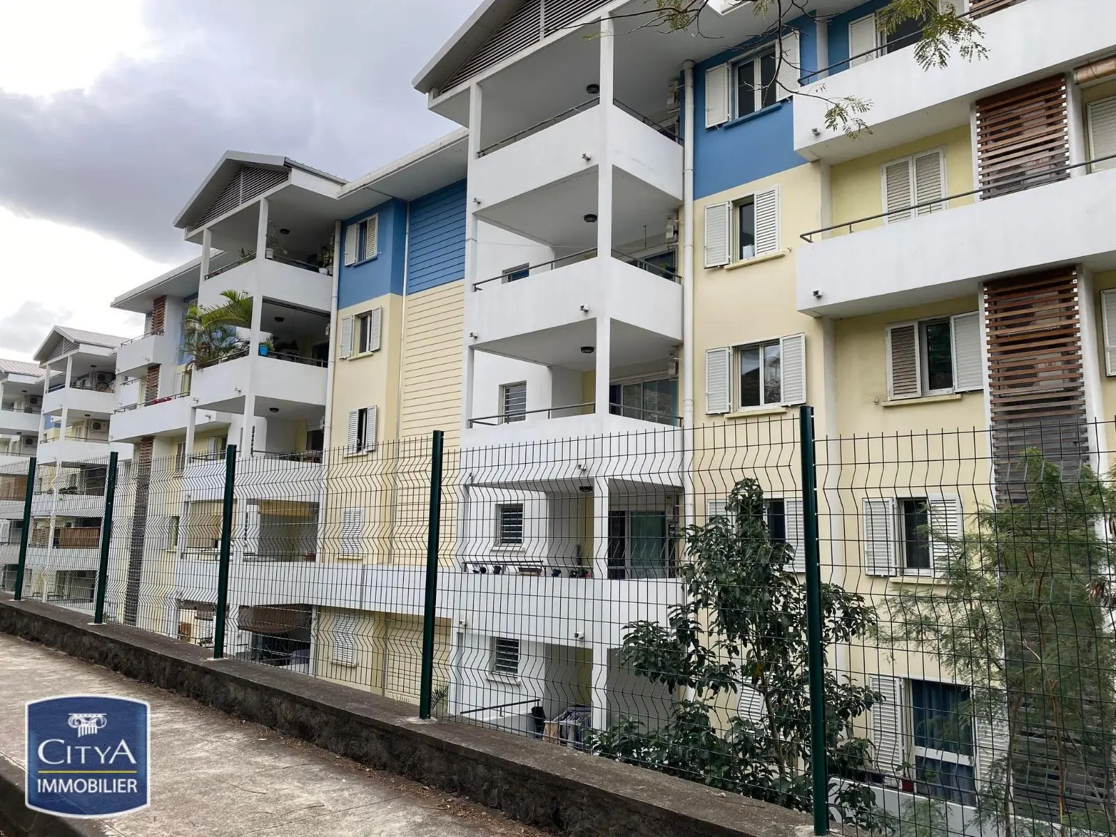 Photo 1 Appartement 1 pièce 23.47m²