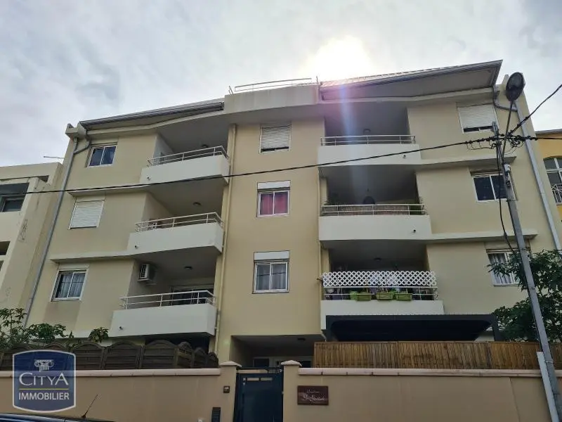 Photo 1 Appartement 1 pièce 19.84m²