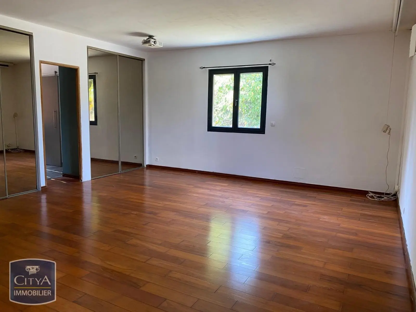 Photo 3 Maison 7 pièces 185m²