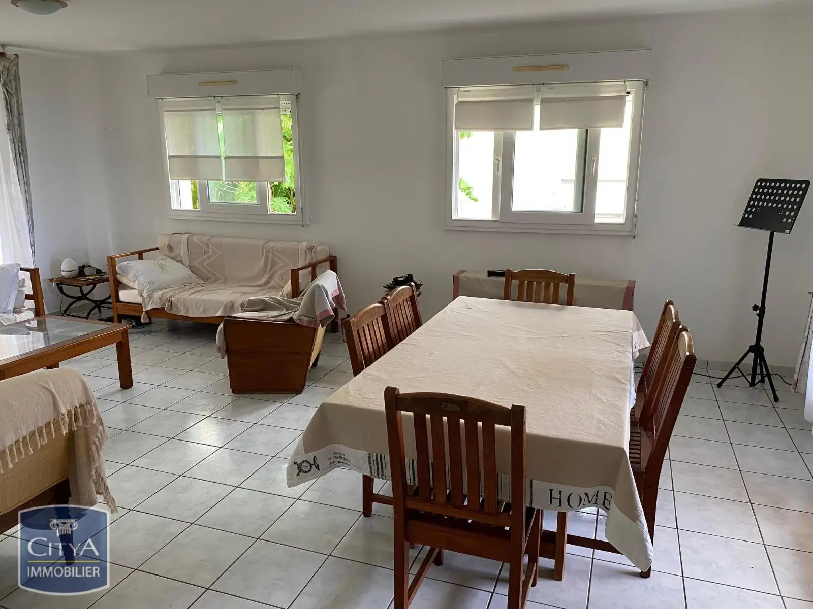 Photo 1 Maison 6 pièces 145m²