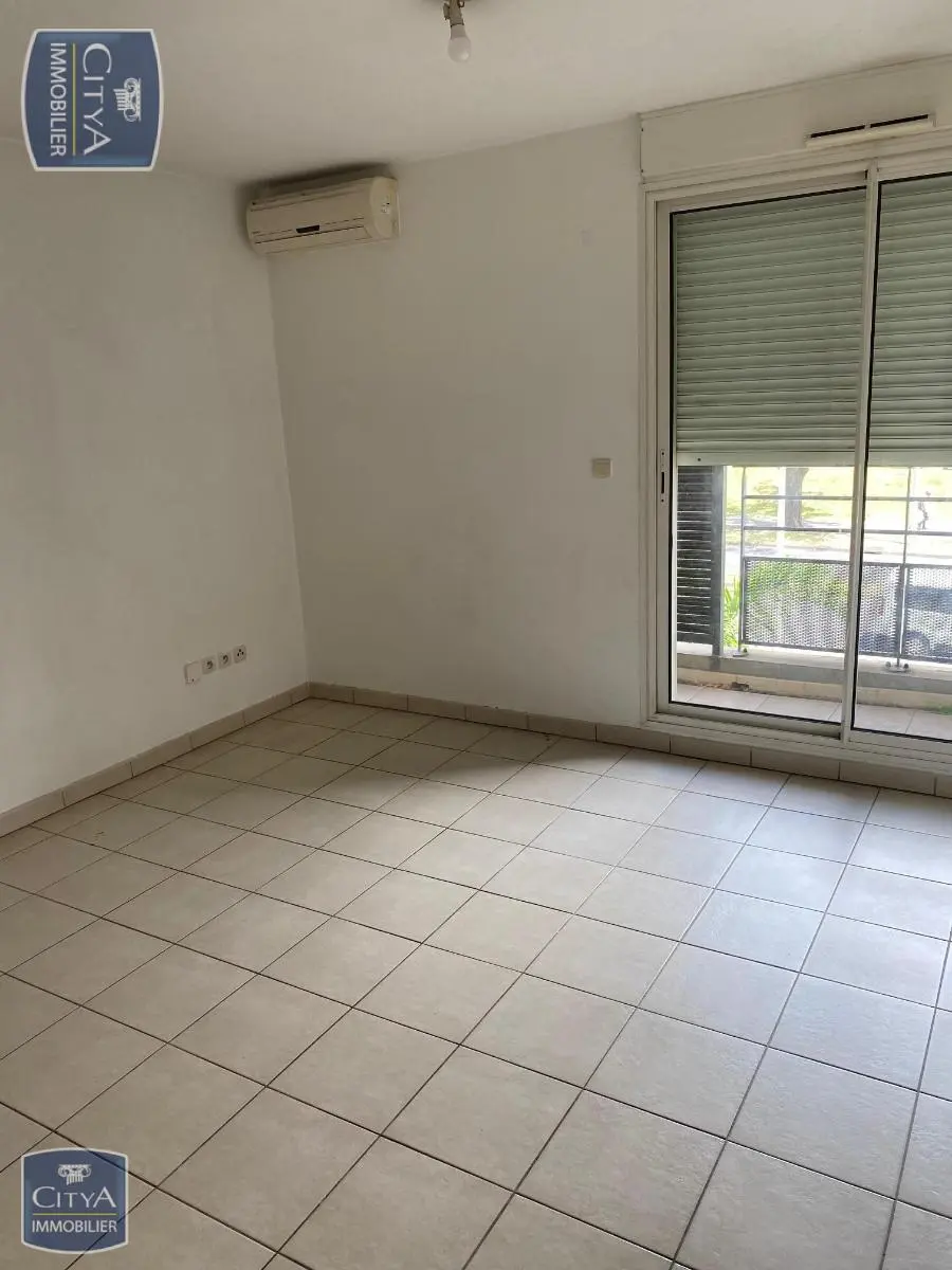 Photo 2 Appartement 1 pièce 22.02m²