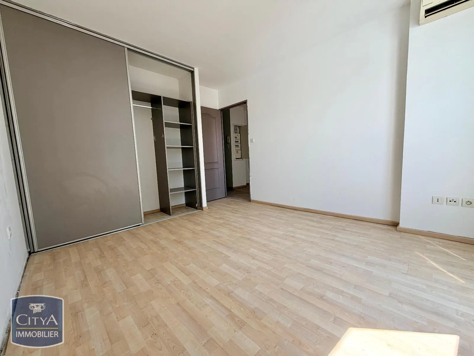 Photo 3 Appartement 2 pièces 41.87m²