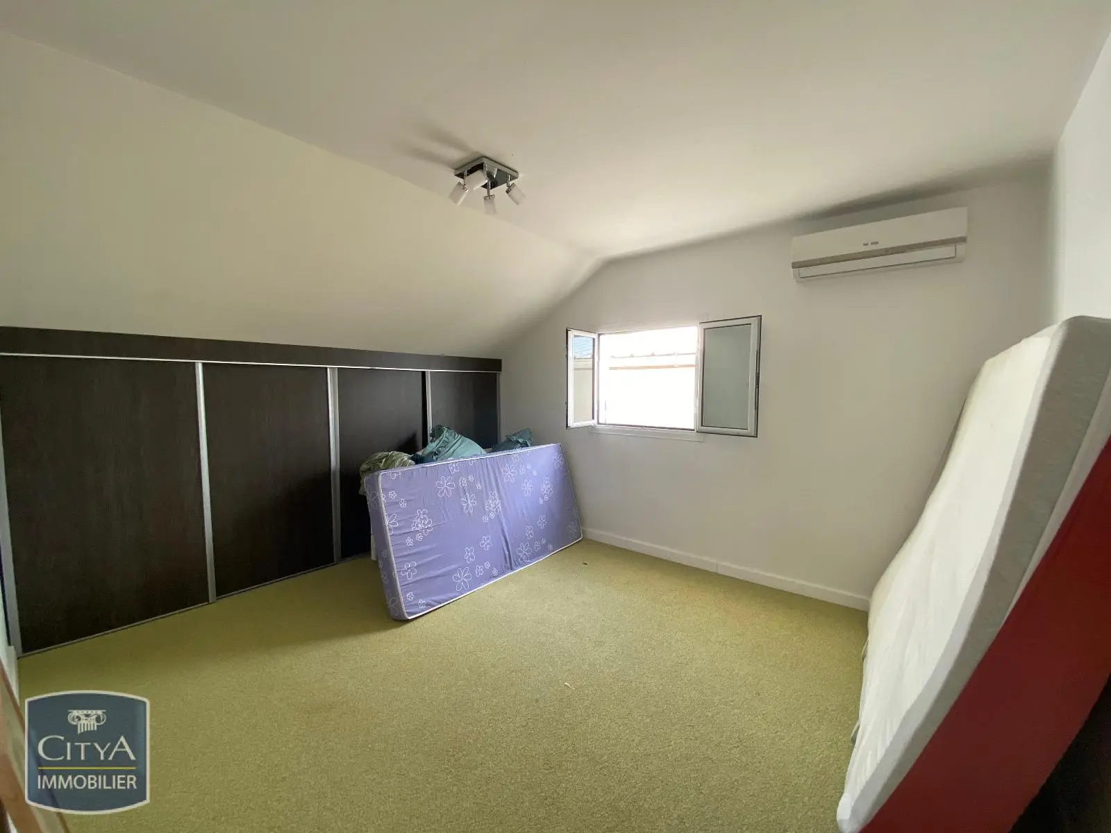 Photo 9 Maison 6 pièces 168m²