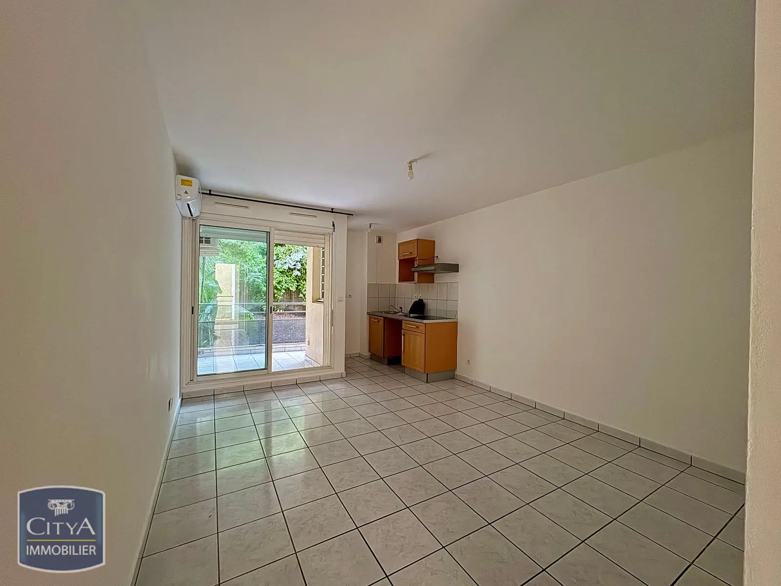 Photo 1 Appartement 1 pièce 25.25m²