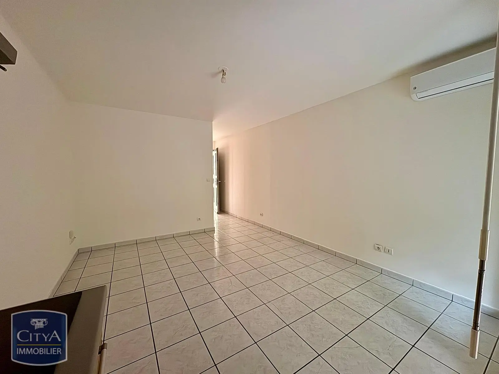 Photo 2 Appartement 1 pièce 25.25m²