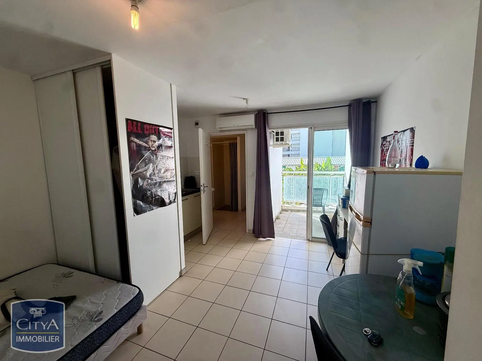 Photo 2 Appartement 1 pièce 19.56m²