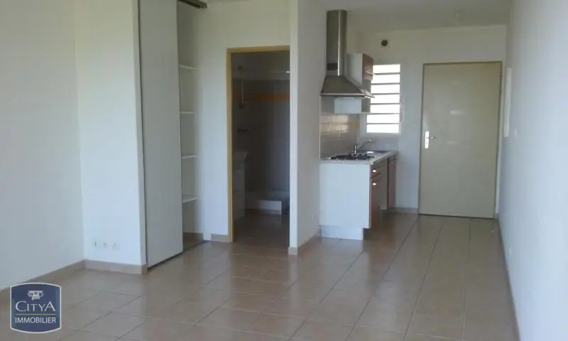 Photo 1 Appartement 1 pièce 26.7m²