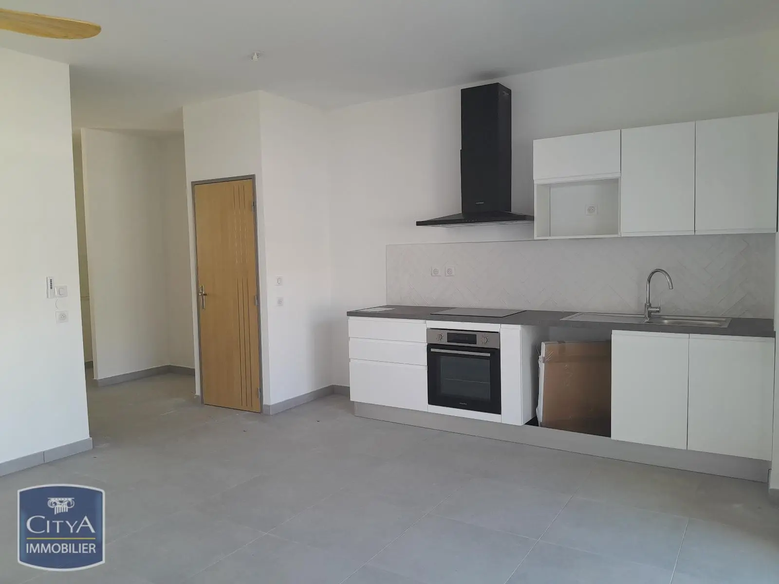 Photo 1 Appartement 1 pièce 37.85m²