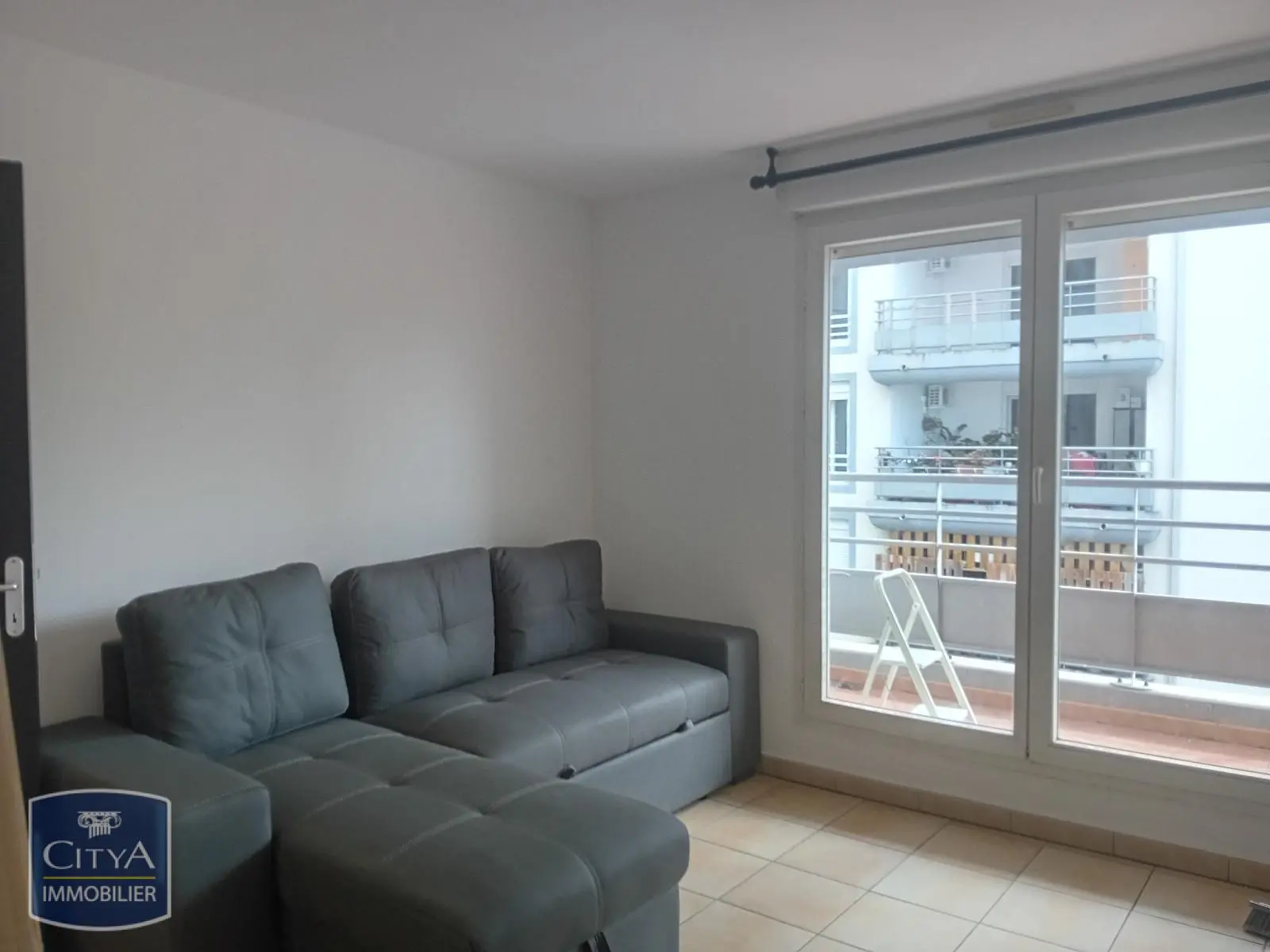 Photo 2 Appartement 1 pièce 24.8m²