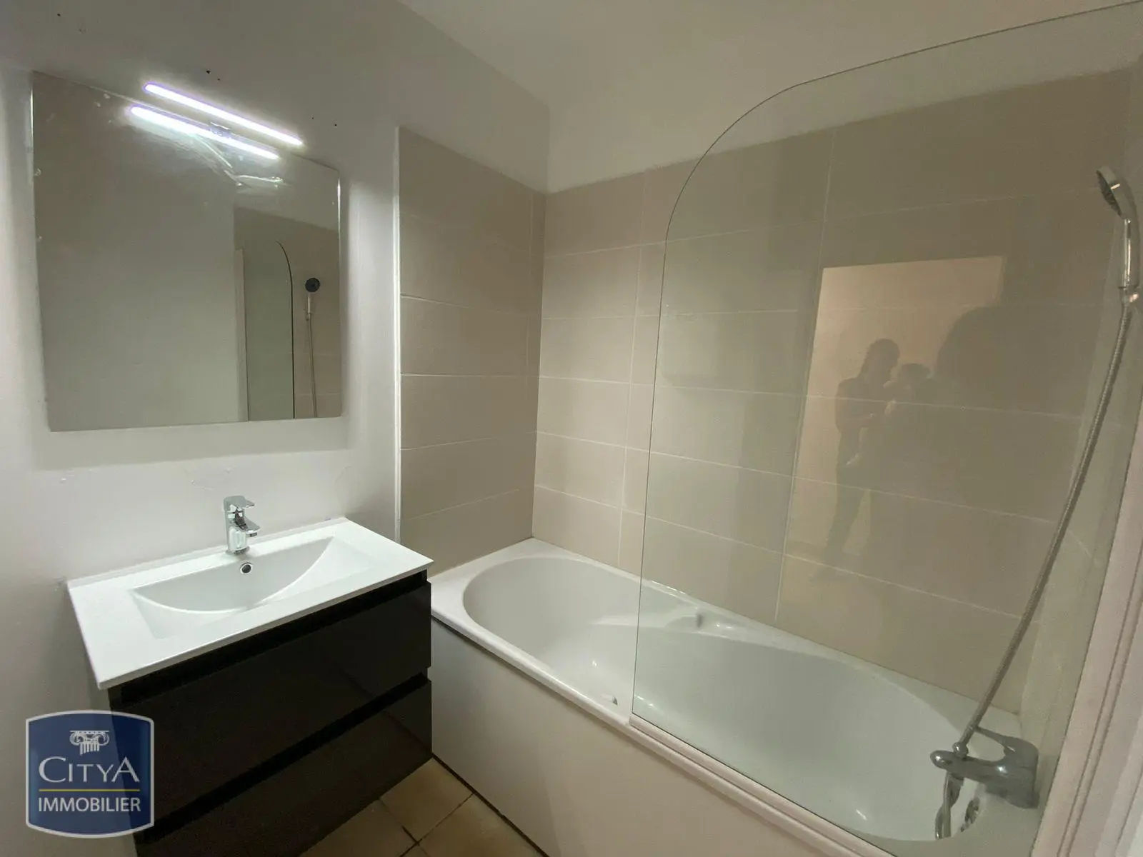 Photo 3 Appartement 1 pièce 24.8m²