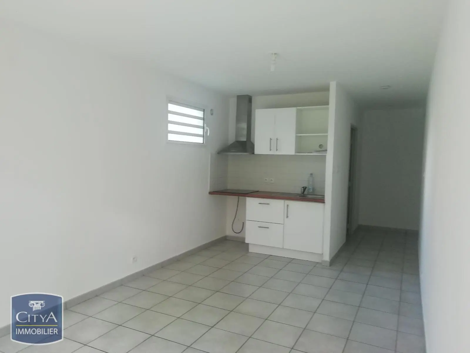 Photo 2 Appartement 1 pièce 21.76m²
