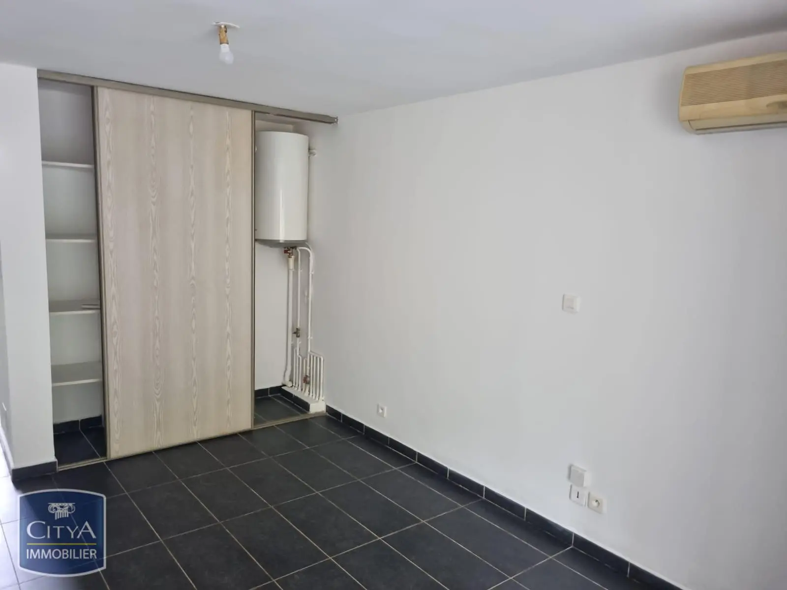 Photo 3 Appartement 1 pièce 25.85m²