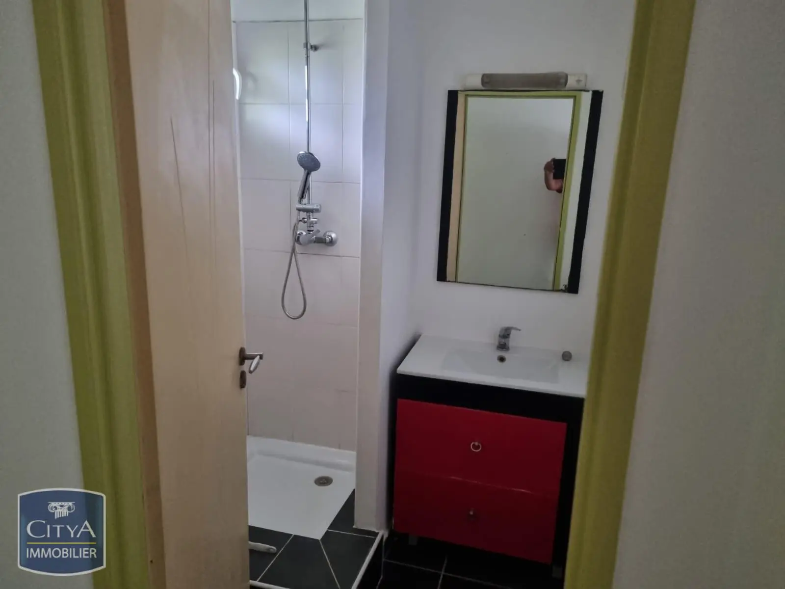 Photo 2 Appartement 1 pièce 25.85m²