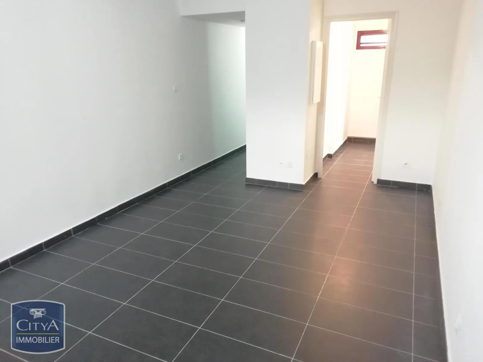Photo 2 Appartement 1 pièce 30m²