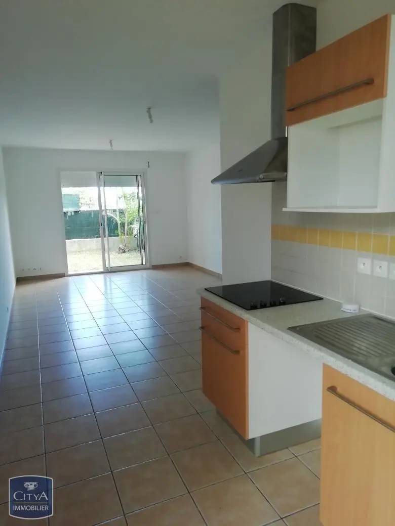 Photo 2 Appartement 1 pièce 28m²