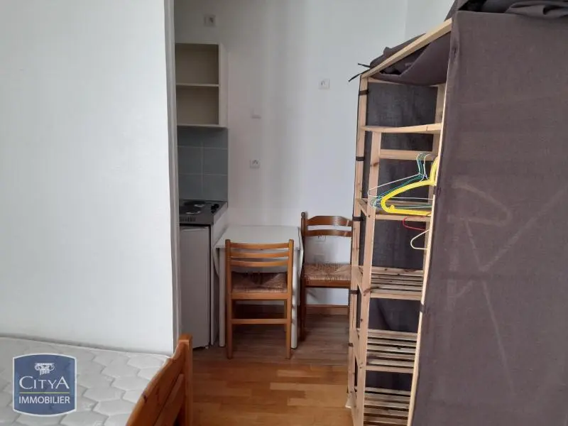 Photo 3 Appartement 1 pièce 14.12m²
