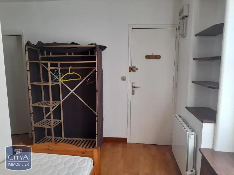 Photo 2 Appartement 1 pièce 14.12m²