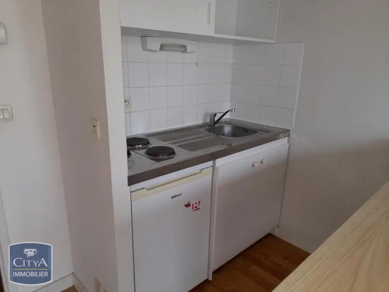 Photo 2 Appartement 1 pièce 27.29m²