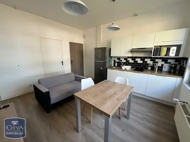 Photo 2 Appartement 1 pièce 9.59m²