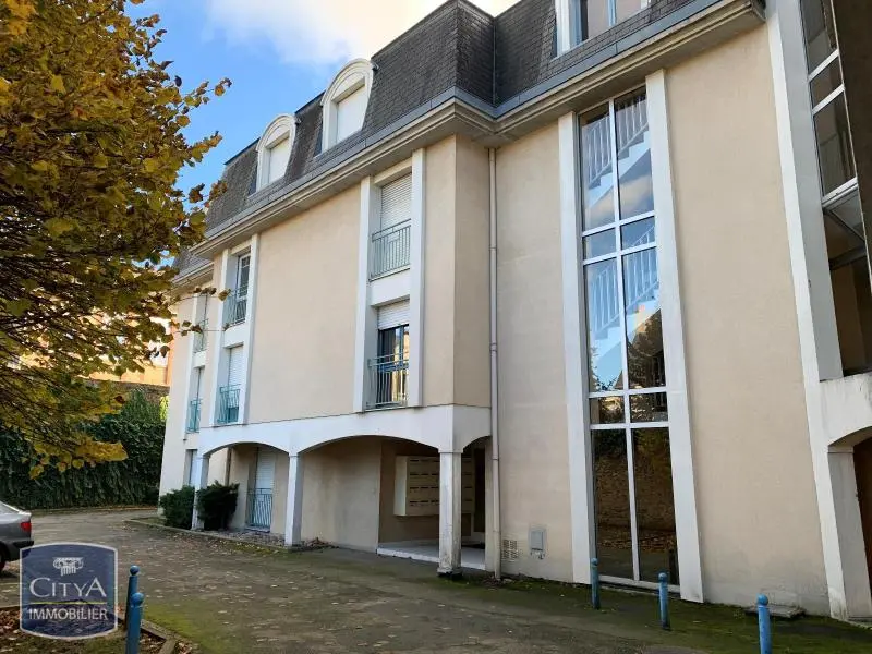 LOCATION T2 CENTRE VILLE LAVAL