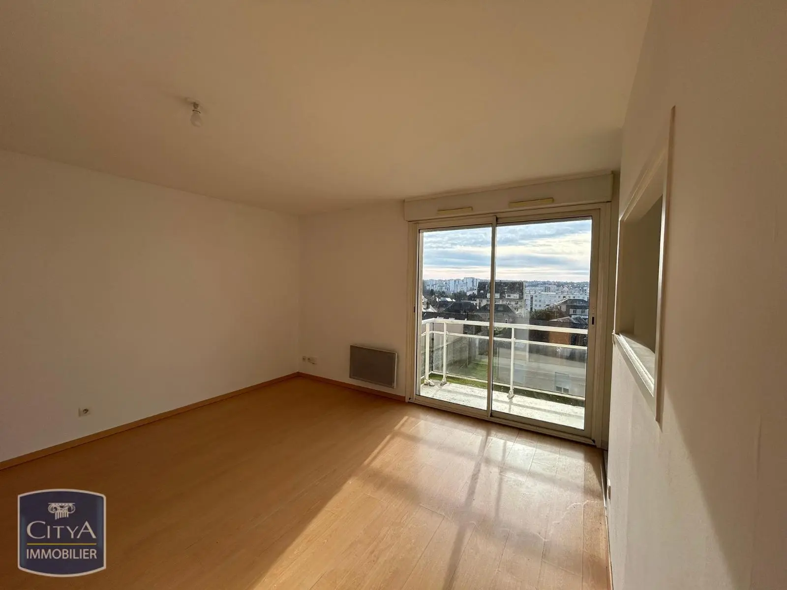 Photo 1 Appartement 1 pièce 28.36m²