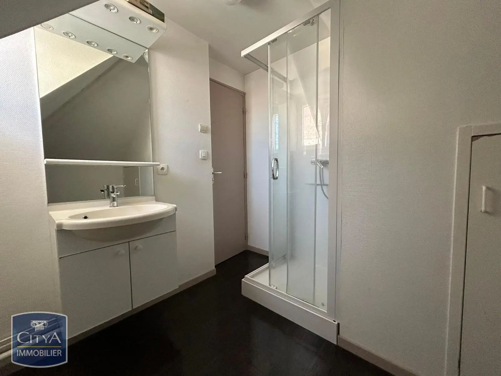 Photo 7 Appartement 1 pièce 17.41m²