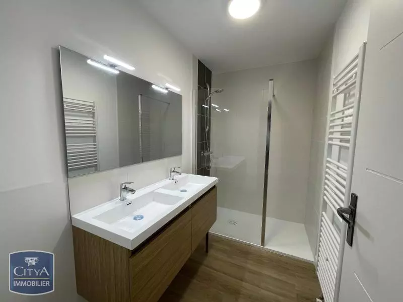 Photo 5 Appartement 1 pièce 10.84m²