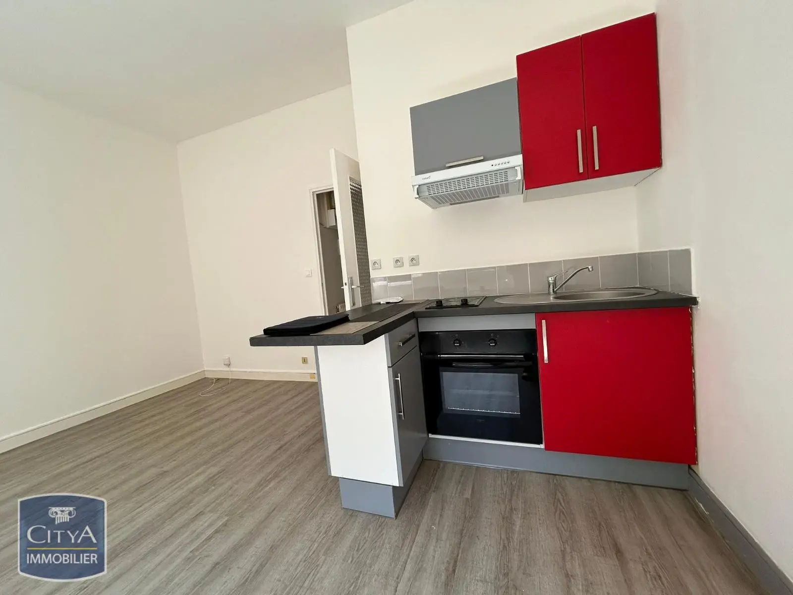 Photo 2 Appartement 1 pièce 33.64m²