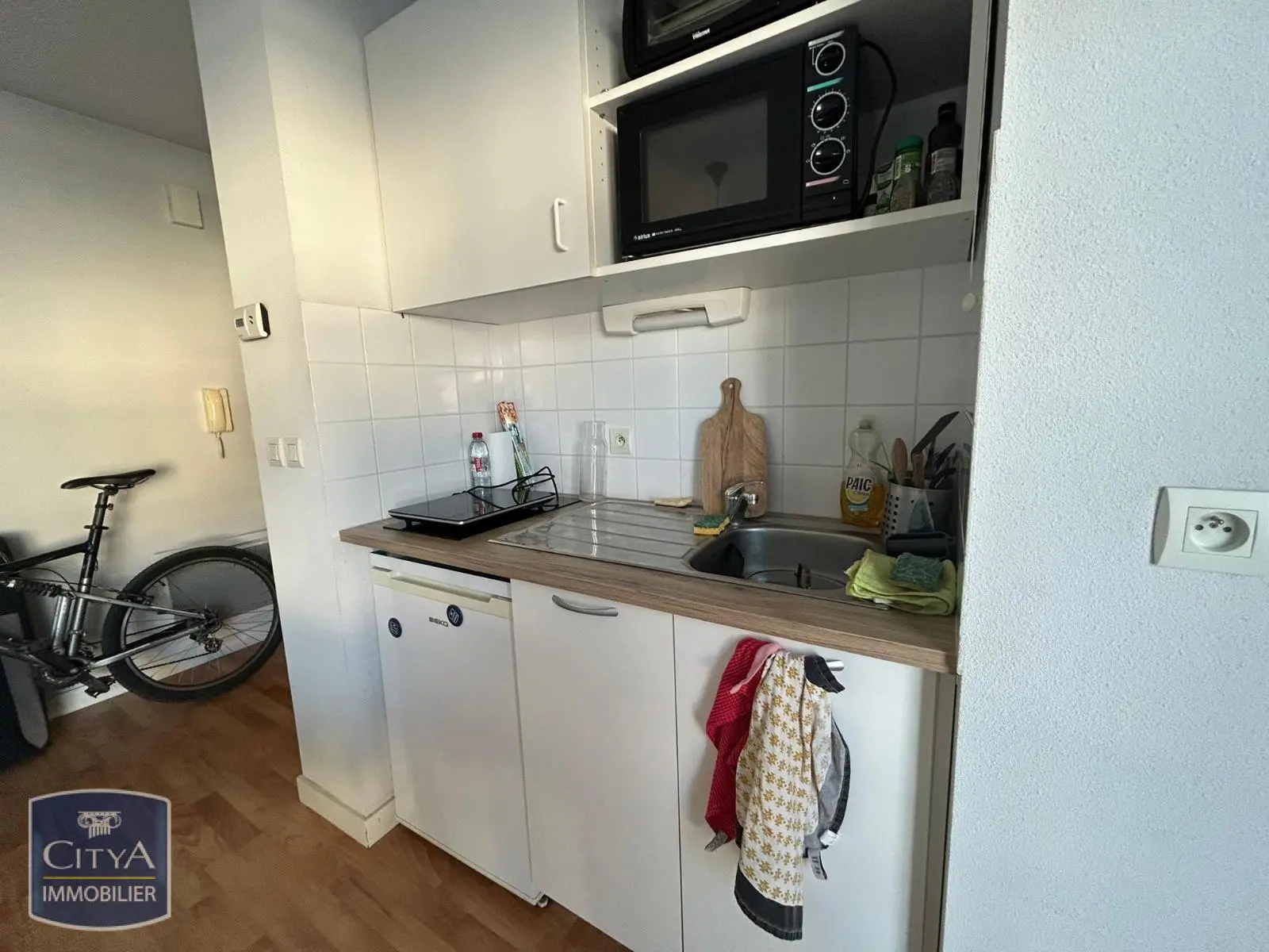 Photo 2 Appartement 1 pièce 24.79m²