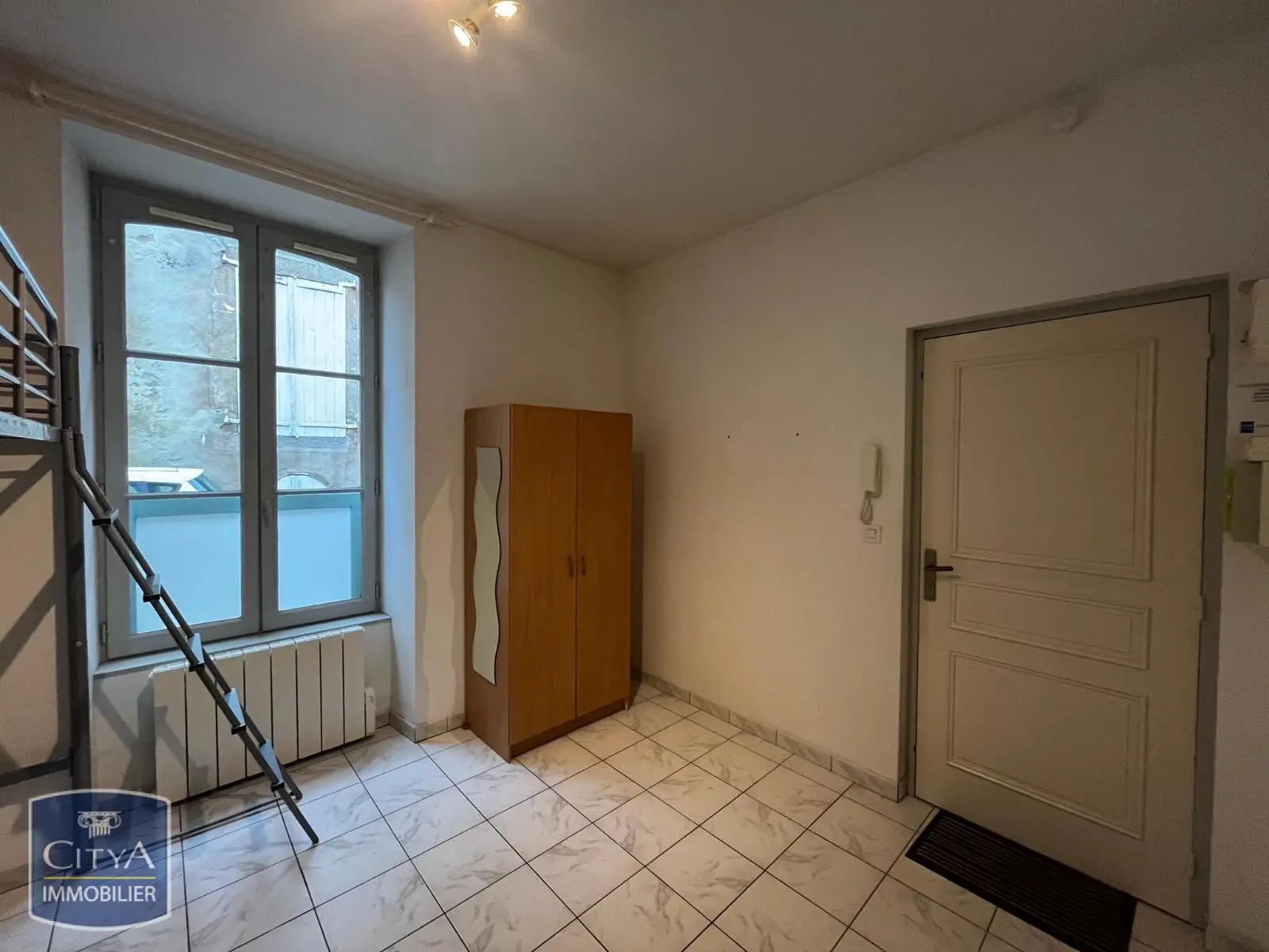 Photo 2 Appartement 1 pièce 16.83m²