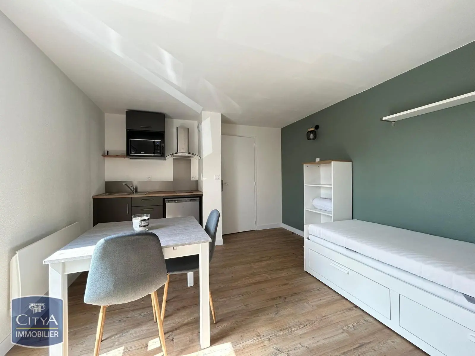 Photo 2 Appartement 1 pièce 21.53m²