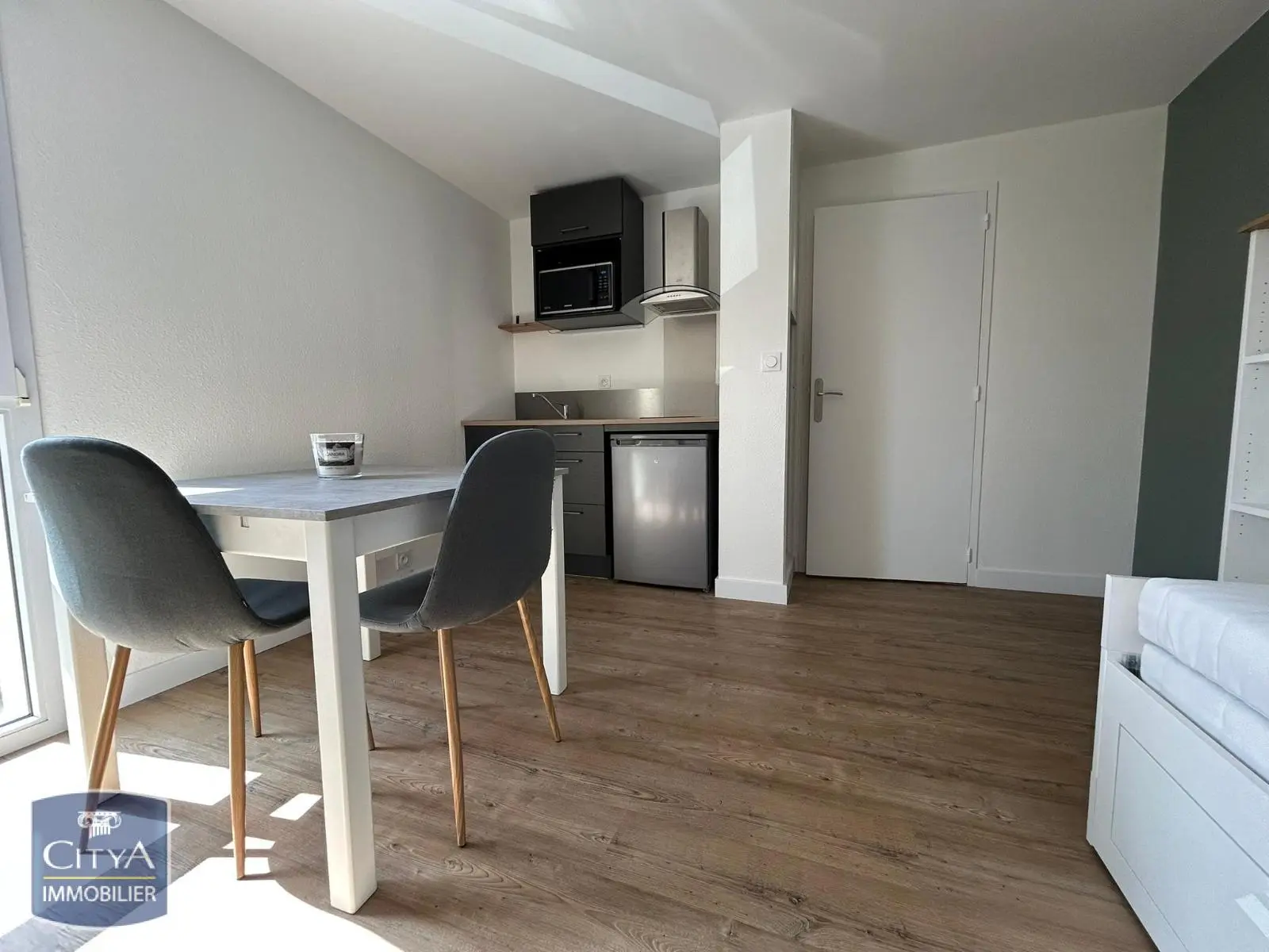 Photo 1 Appartement 1 pièce 21.53m²