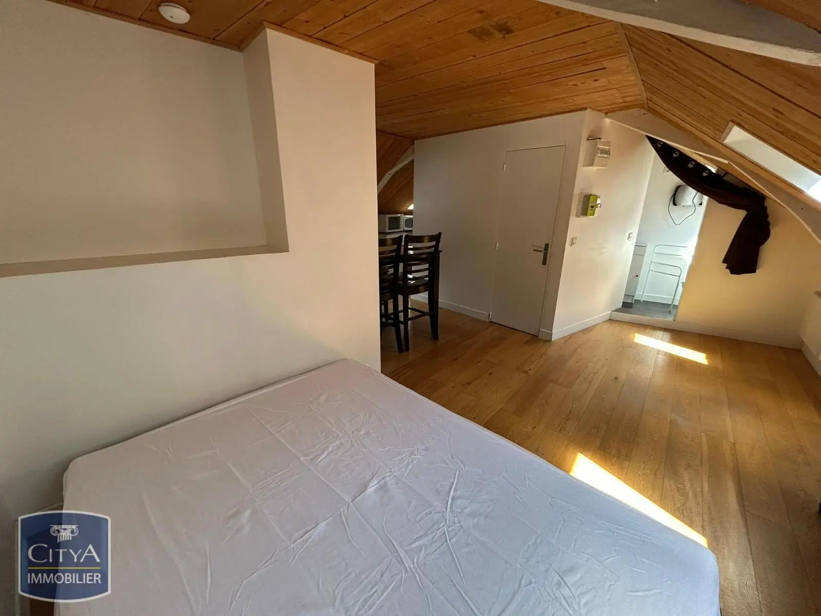 Photo 2 Appartement 1 pièce 16.6m²