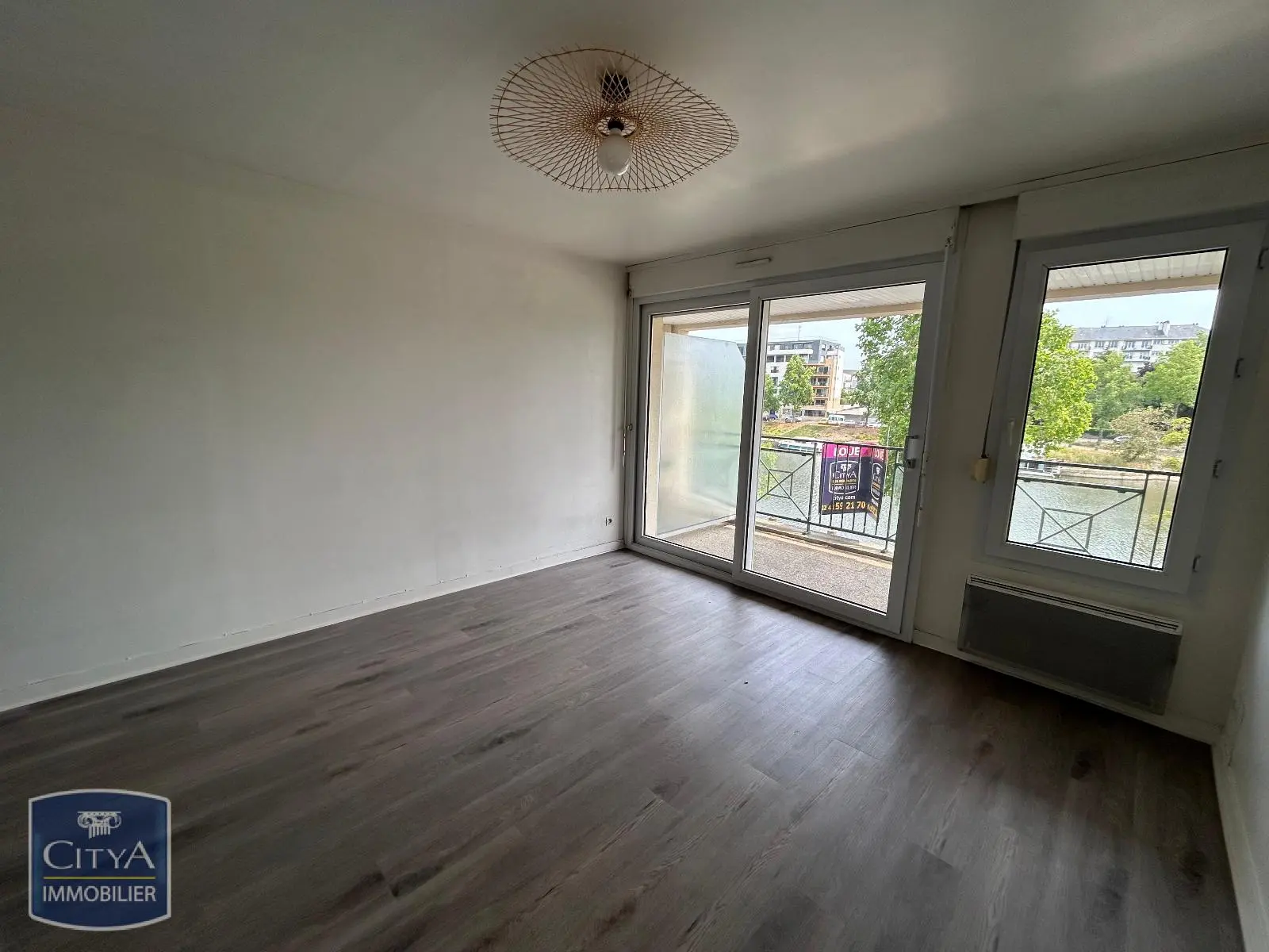 Photo 2 Appartement 1 pièce 25.59m²