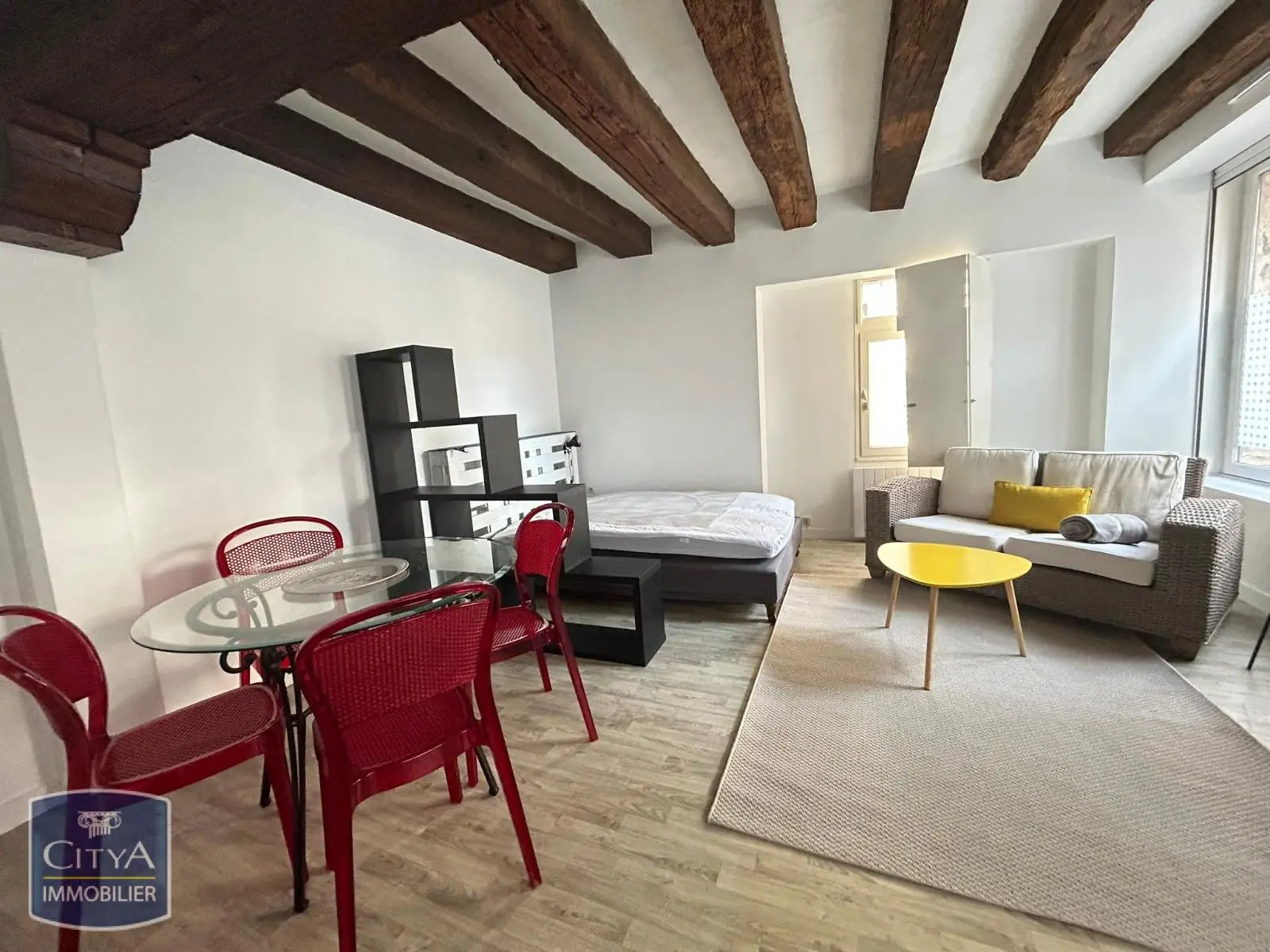 Photo 1 Appartement 1 pièce 33.84m²