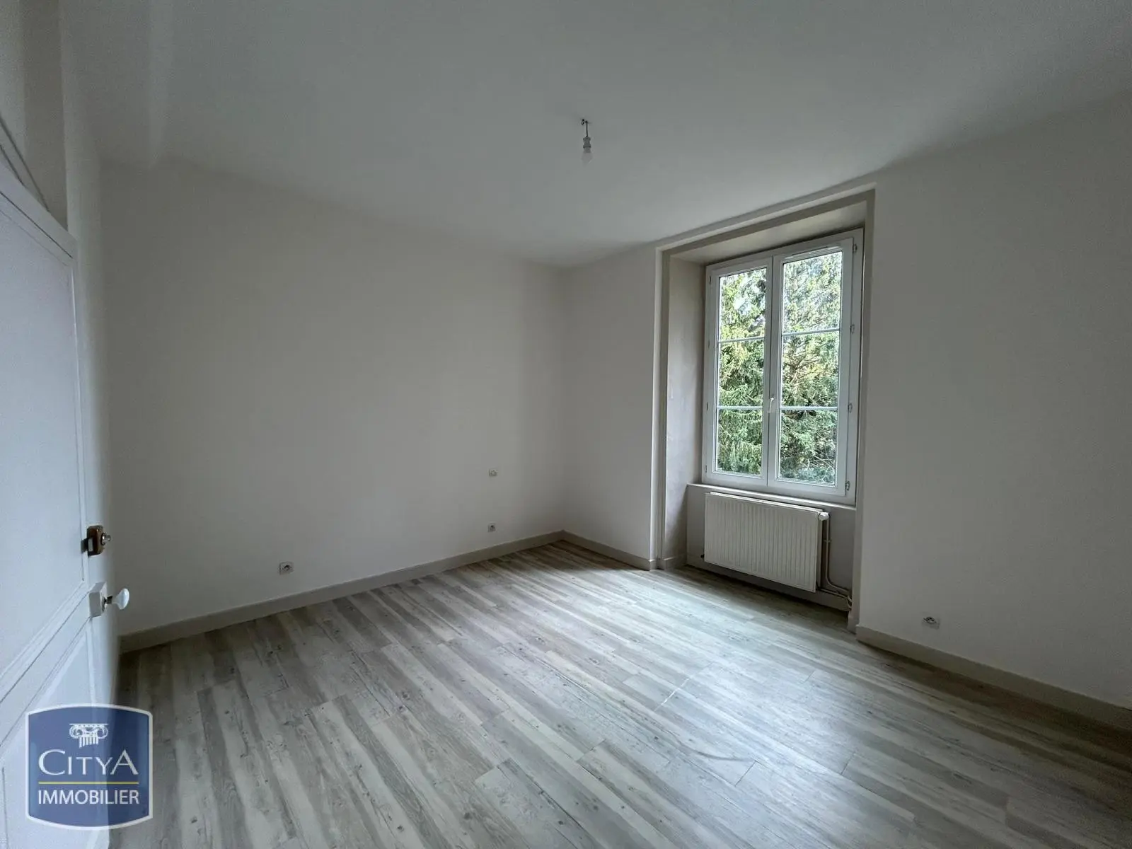 Photo 10 Maison 8 pièces 186.8m²