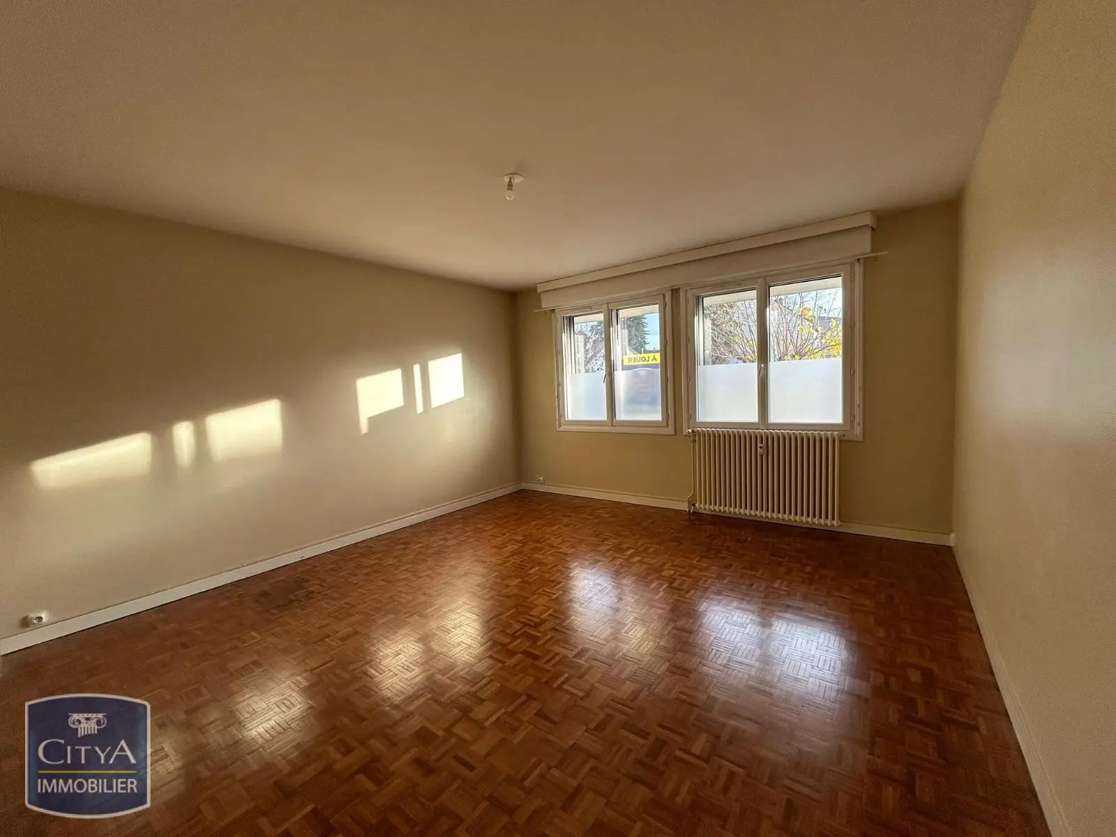 Photo 2 Appartement 2 pièces 56.08m²