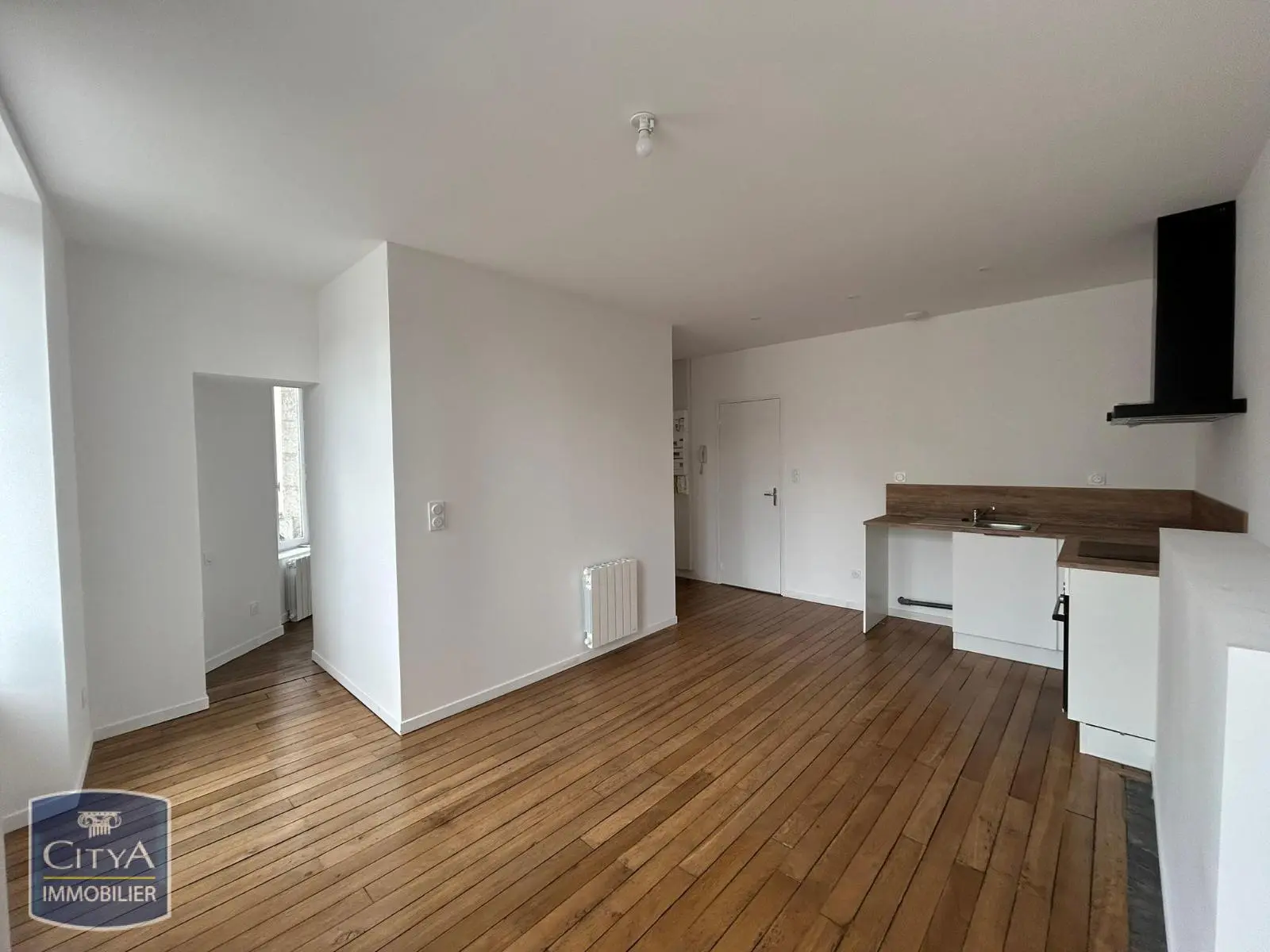Photo 2 Appartement 1 pièce 39.57m²