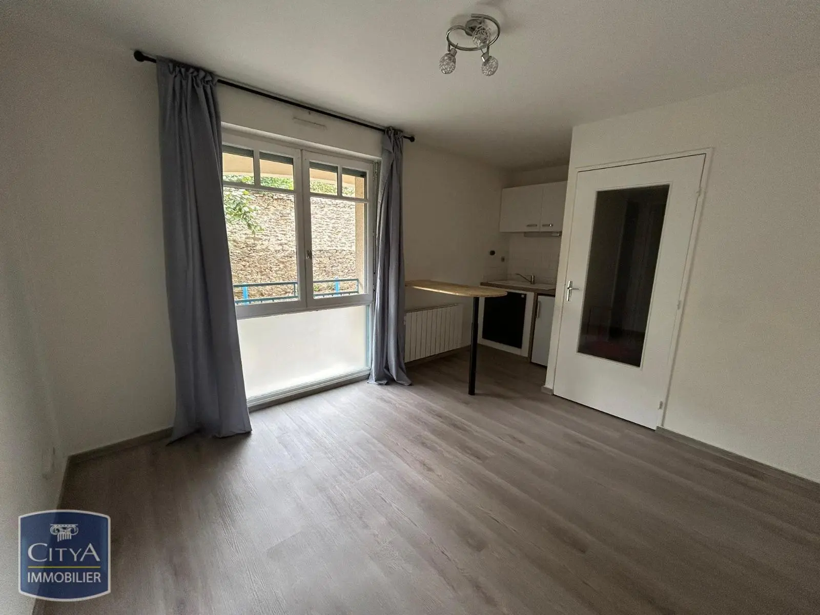 Photo 1 Appartement 1 pièce 20.13m²